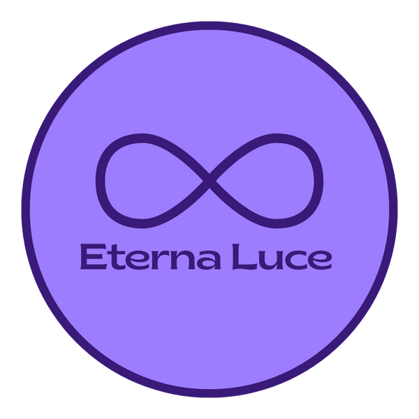 In-questa-immagine-troviamo-il-logo-di-Eterna-Luce-con-sfondo-viola